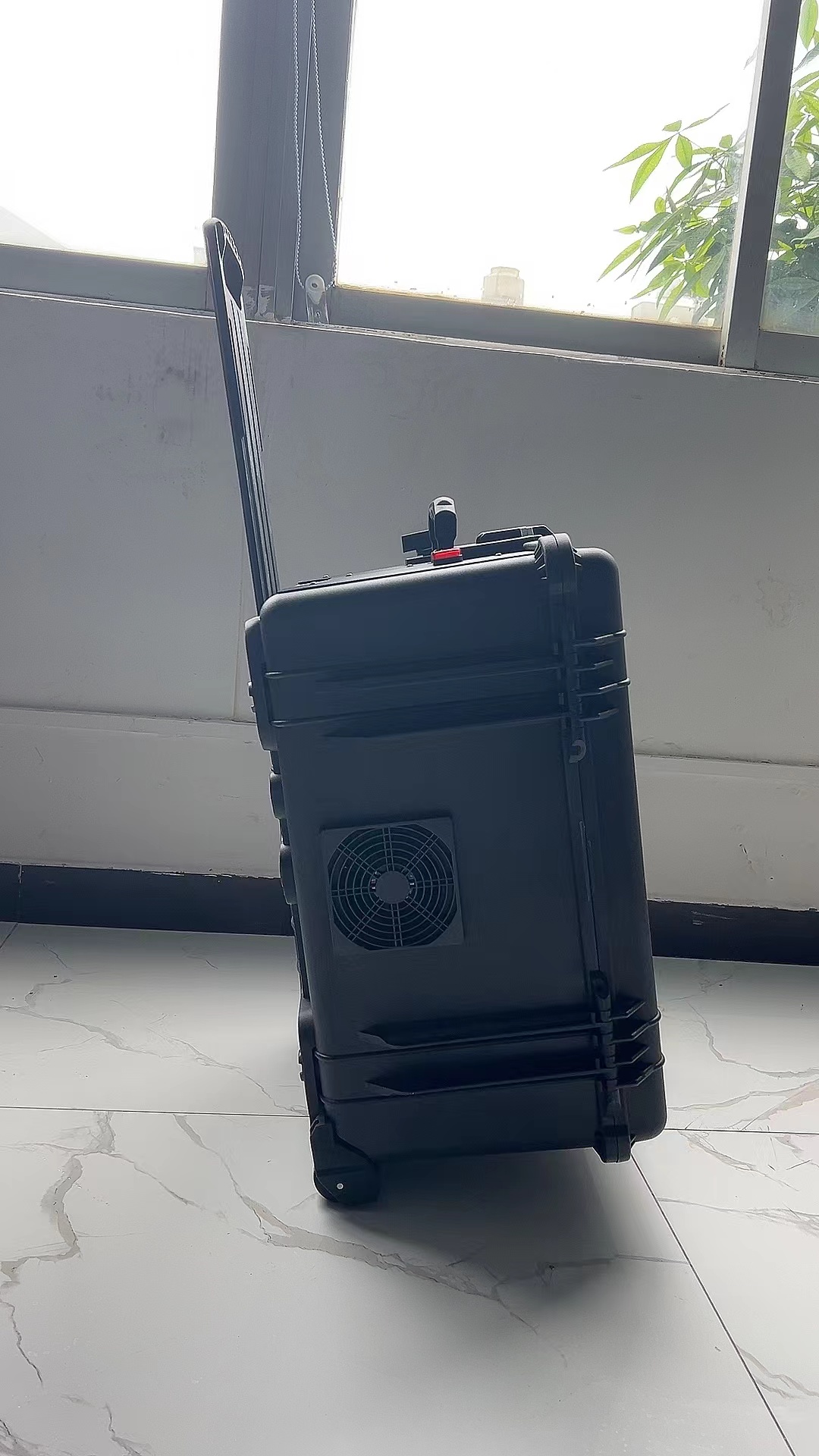 新北手拉箱型移动通信干扰器